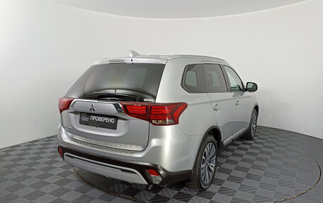 Mitsubishi Outlander III рестайлинг 3, 2021 год, 3 406 000 рублей, 5 фотография