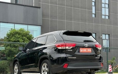 Toyota Highlander III, 2021 год, 3 600 000 рублей, 7 фотография