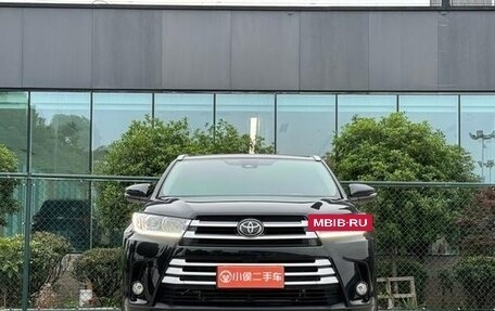 Toyota Highlander III, 2021 год, 3 600 000 рублей, 2 фотография