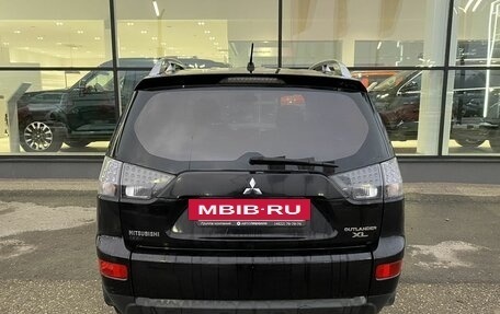 Mitsubishi Outlander III рестайлинг 3, 2008 год, 915 000 рублей, 8 фотография