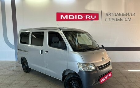 Toyota Lite Ace VI, 2018 год, 1 200 000 рублей, 3 фотография