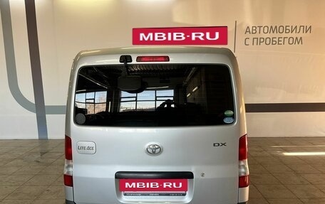 Toyota Lite Ace VI, 2018 год, 1 200 000 рублей, 6 фотография