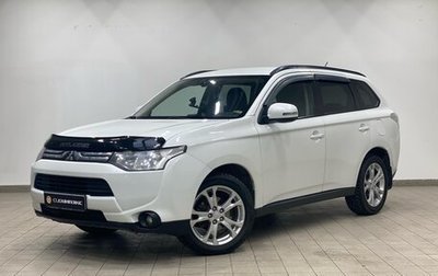 Mitsubishi Outlander III рестайлинг 3, 2014 год, 1 560 000 рублей, 1 фотография