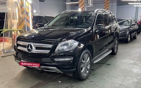 Mercedes-Benz GL-Класс, 2013 год, 2 440 000 рублей, 2 фотография