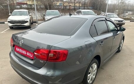 Volkswagen Jetta VI, 2011 год, 949 000 рублей, 5 фотография