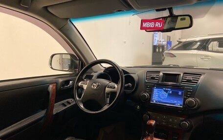 Toyota Highlander III, 2013 год, 2 450 000 рублей, 9 фотография