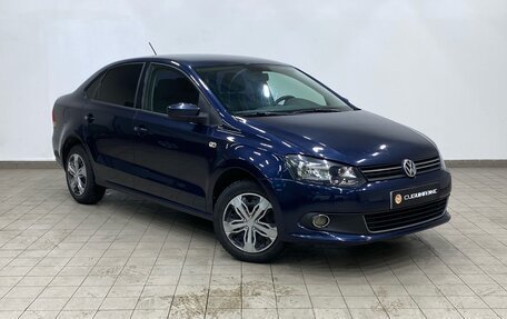 Volkswagen Polo VI (EU Market), 2013 год, 725 000 рублей, 2 фотография