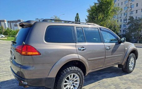 Mitsubishi Pajero Sport II рестайлинг, 2013 год, 1 870 000 рублей, 8 фотография