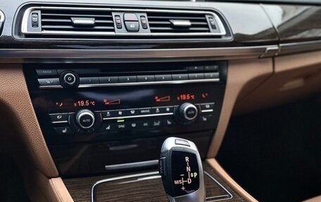 BMW 7 серия, 2013 год, 3 495 000 рублей, 13 фотография