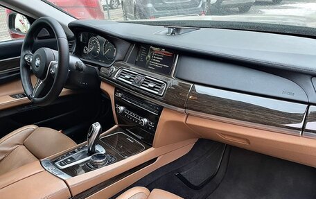 BMW 7 серия, 2013 год, 3 495 000 рублей, 12 фотография