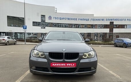 BMW 3 серия, 2006 год, 1 090 000 рублей, 2 фотография