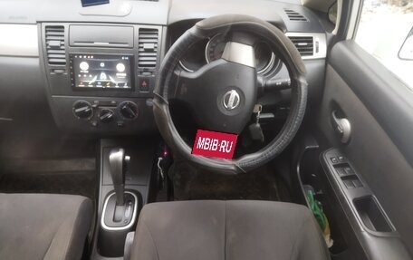 Nissan Tiida, 2004 год, 450 000 рублей, 6 фотография