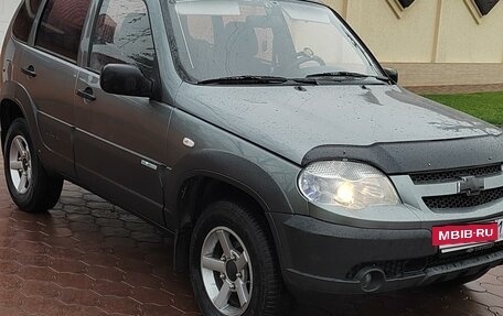 Chevrolet Niva I рестайлинг, 2011 год, 625 000 рублей, 3 фотография