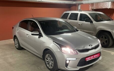 KIA Rio IV, 2018 год, 950 000 рублей, 3 фотография