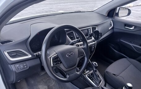 Hyundai Solaris II рестайлинг, 2020 год, 1 289 000 рублей, 8 фотография