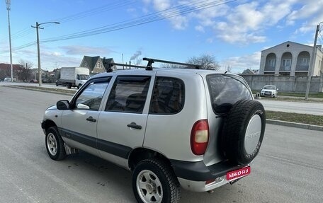 Chevrolet Niva I рестайлинг, 2004 год, 365 000 рублей, 1 фотография