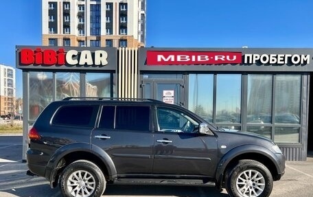 Mitsubishi Pajero Sport II рестайлинг, 2012 год, 1 780 000 рублей, 2 фотография