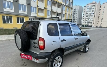 Chevrolet Niva I рестайлинг, 2004 год, 365 000 рублей, 4 фотография