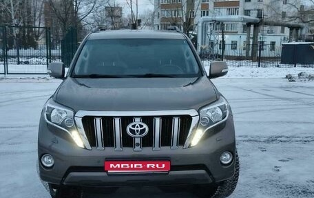 Toyota Land Cruiser Prado 150 рестайлинг 2, 2014 год, 3 800 000 рублей, 8 фотография