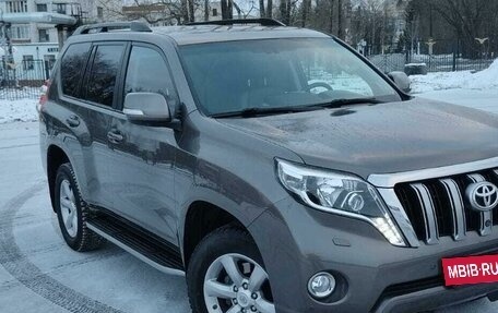 Toyota Land Cruiser Prado 150 рестайлинг 2, 2014 год, 3 800 000 рублей, 11 фотография