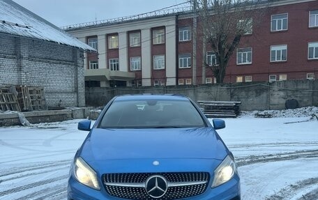 Mercedes-Benz A-Класс, 2014 год, 1 570 000 рублей, 2 фотография