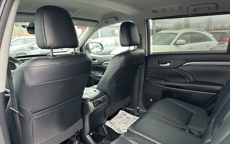 Toyota Highlander III, 2016 год, 4 190 000 рублей, 11 фотография