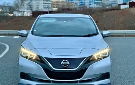 Nissan Leaf II, 2019 год, 2 000 000 рублей, 1 фотография