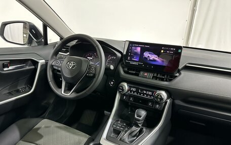 Toyota RAV4, 2024 год, 5 099 000 рублей, 17 фотография