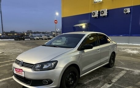 Volkswagen Polo VI (EU Market), 2014 год, 900 000 рублей, 3 фотография