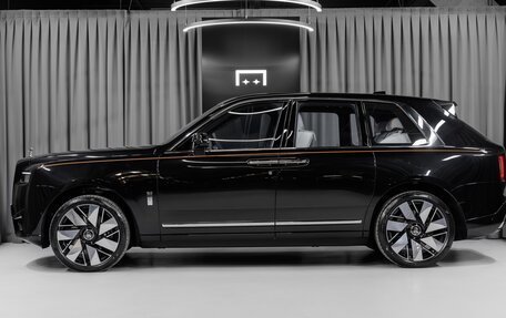 Rolls-Royce Cullinan, 2024 год, 108 682 400 рублей, 7 фотография