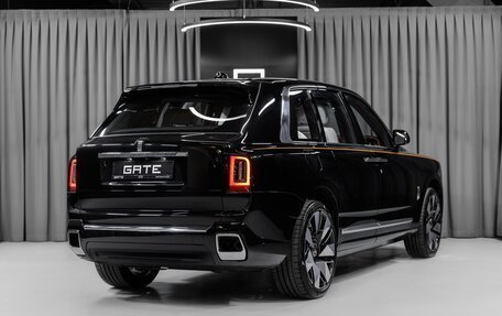 Rolls-Royce Cullinan, 2024 год, 108 682 400 рублей, 2 фотография