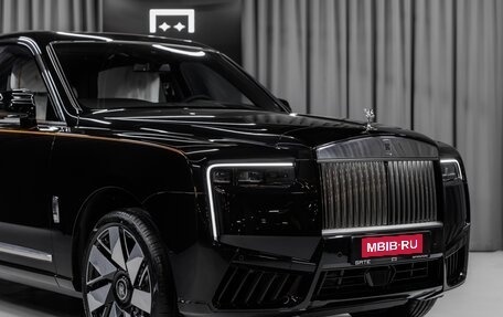 Rolls-Royce Cullinan, 2024 год, 108 682 400 рублей, 12 фотография