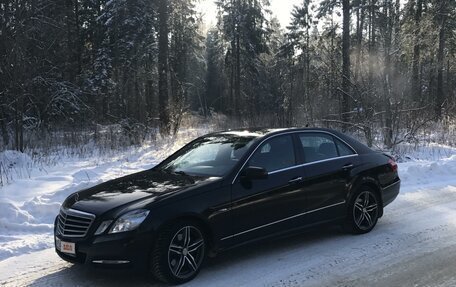 Mercedes-Benz E-Класс, 2012 год, 1 870 000 рублей, 2 фотография