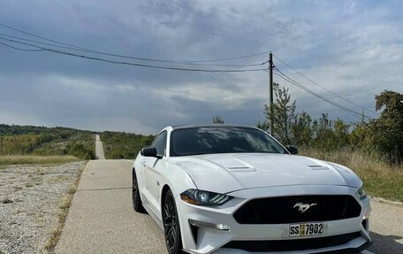 Ford Mustang VI рестайлинг, 2017 год, 4 100 000 рублей, 2 фотография