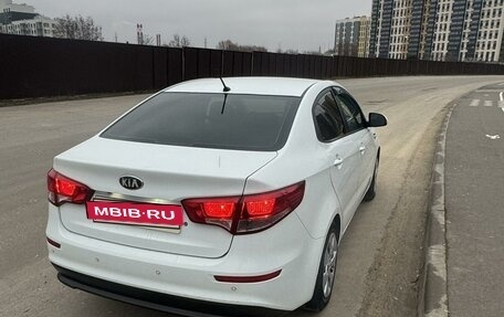 KIA Rio III рестайлинг, 2016 год, 1 100 000 рублей, 10 фотография