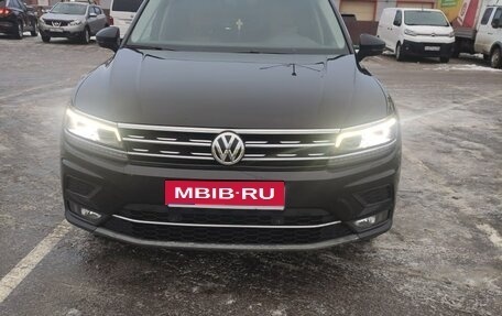 Volkswagen Tiguan II, 2017 год, 2 600 000 рублей, 1 фотография