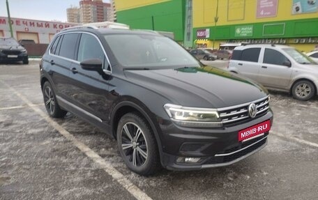 Volkswagen Tiguan II, 2017 год, 2 600 000 рублей, 3 фотография