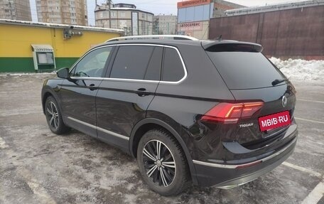 Volkswagen Tiguan II, 2017 год, 2 600 000 рублей, 2 фотография