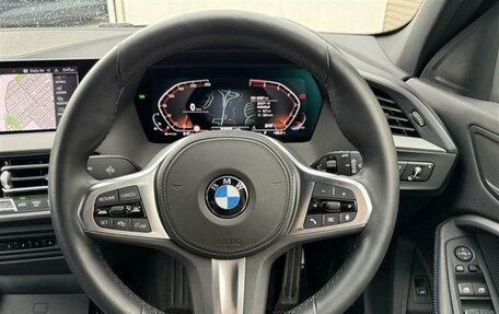 BMW 1 серия, 2021 год, 1 612 000 рублей, 10 фотография