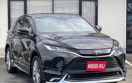 Toyota Harrier, 2021 год, 2 835 000 рублей, 3 фотография