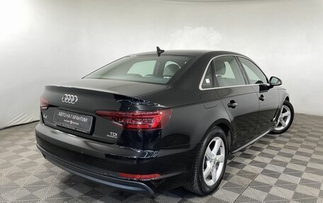 Audi A4, 2018 год, 3 090 000 рублей, 6 фотография