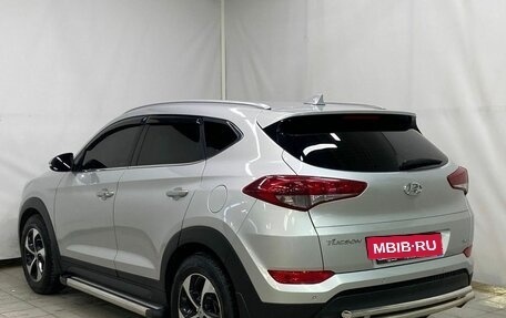 Hyundai Tucson III, 2018 год, 2 300 000 рублей, 7 фотография