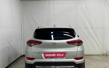 Hyundai Tucson III, 2018 год, 2 300 000 рублей, 6 фотография