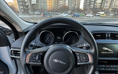 Jaguar F-Pace, 2017 год, 3 490 000 рублей, 9 фотография