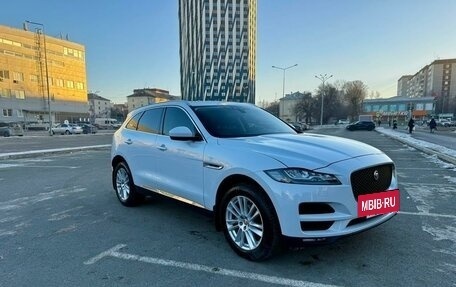 Jaguar F-Pace, 2017 год, 3 490 000 рублей, 4 фотография