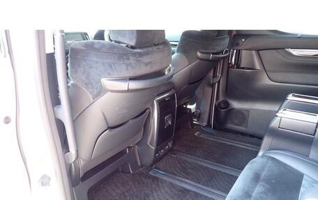 Toyota Alphard III, 2016 год, 3 150 000 рублей, 9 фотография