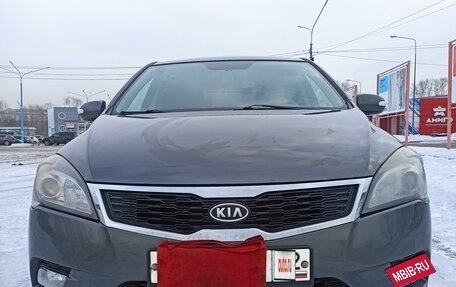 KIA cee'd I рестайлинг, 2011 год, 650 000 рублей, 12 фотография