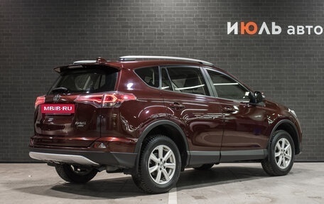 Toyota RAV4, 2016 год, 2 899 000 рублей, 6 фотография