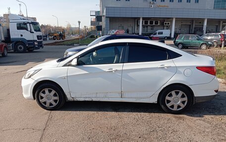 Hyundai Solaris II рестайлинг, 2013 год, 6 фотография