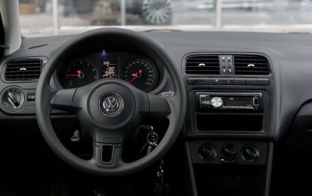 Volkswagen Polo VI (EU Market), 2014 год, 820 000 рублей, 18 фотография